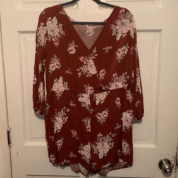 Cape Juby Pants - Cape Juby Red Floral Long Sleeve V-Neck Romper With Pockets
